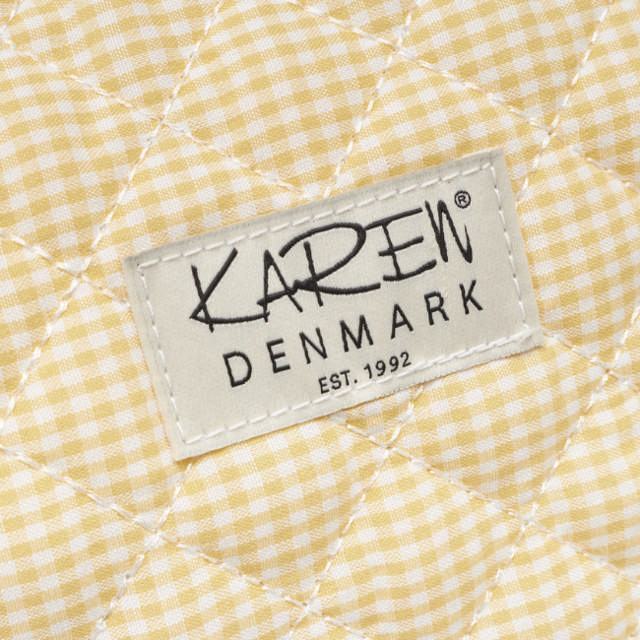 Karen stor toilettaske i gul-ternet quilt